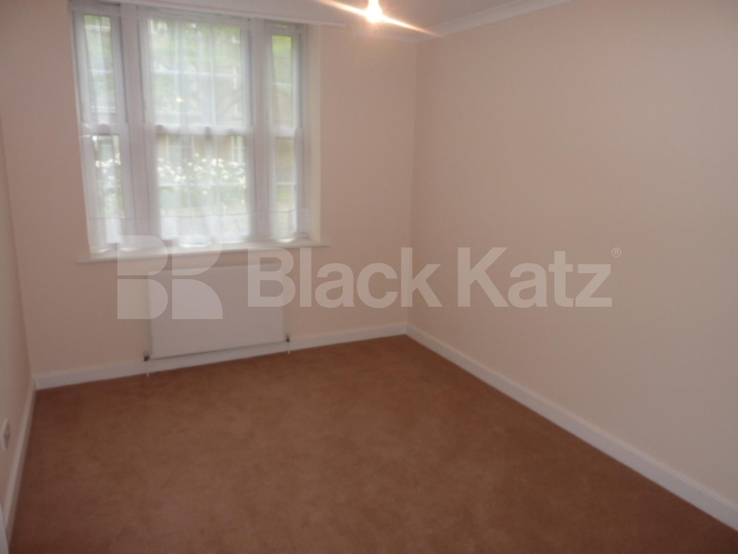 			NEW INSTRUCTION!, 2 Bedroom, 1 bath, 1 reception Flat			 Redhill Street, EUSTON